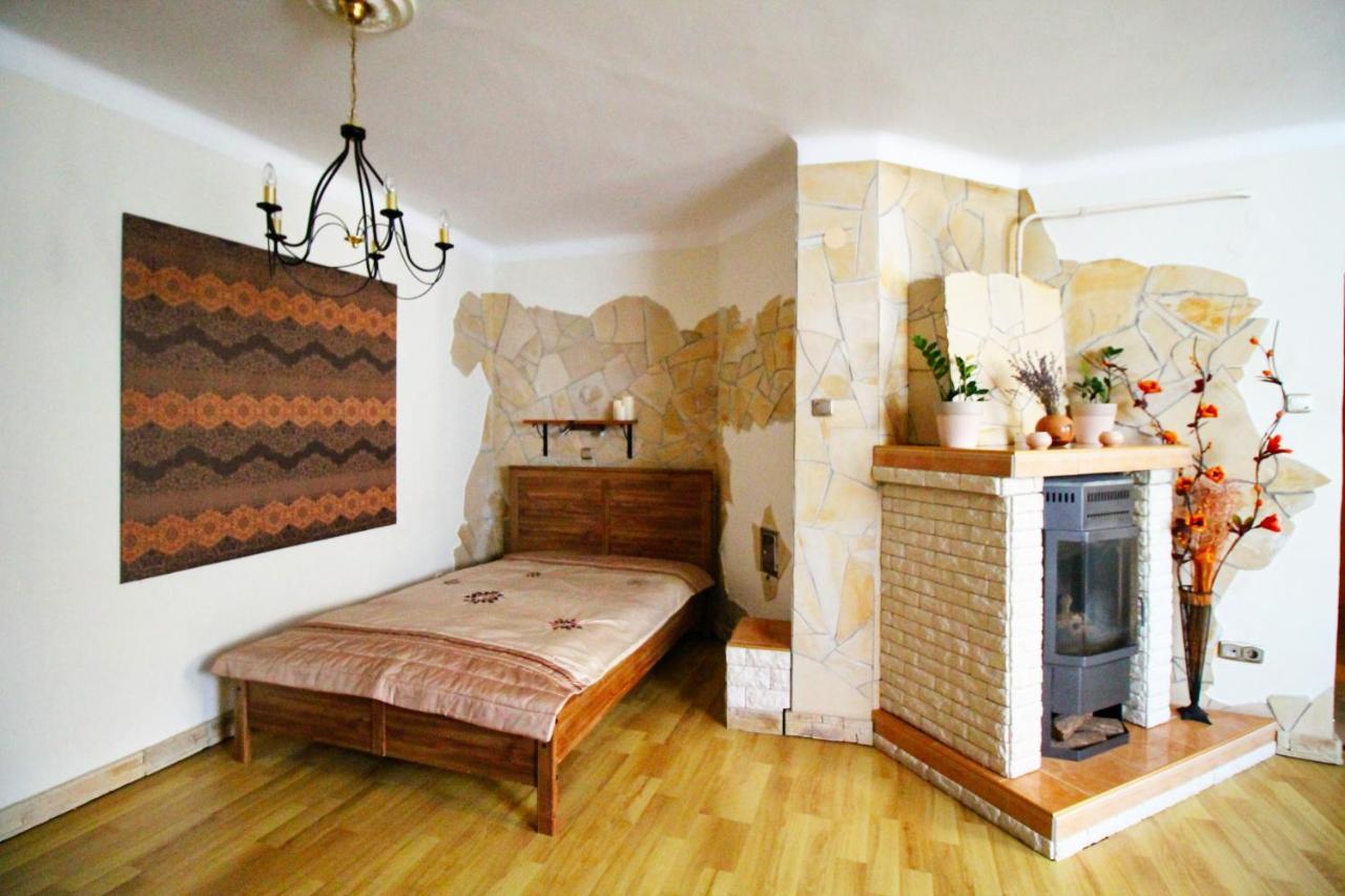 Cosy Castle Apartment ブダペスト エクステリア 写真