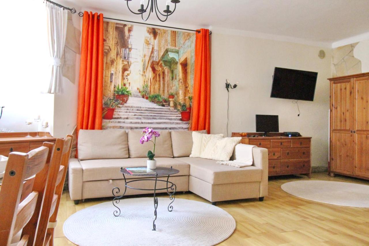 Cosy Castle Apartment ブダペスト エクステリア 写真